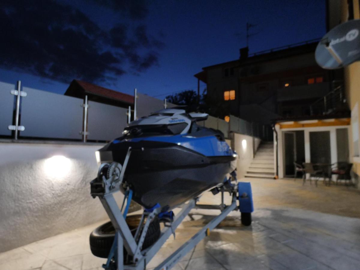 Apartment & Olive Oil Valuma Koper Exterior foto